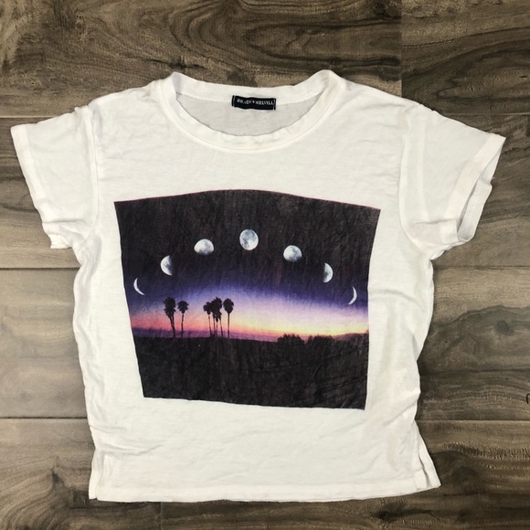 Brandy Melville Crop Top - Picture 1 of 2